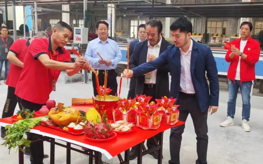 薪火升騰 · 燃起新程｜熱烈祝賀將軍陶瓷集團智造生產基地今日盛大點火(圖4)