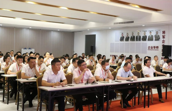 巖板專場培訓會順利舉行，打造強勢巖板精英賦能團隊