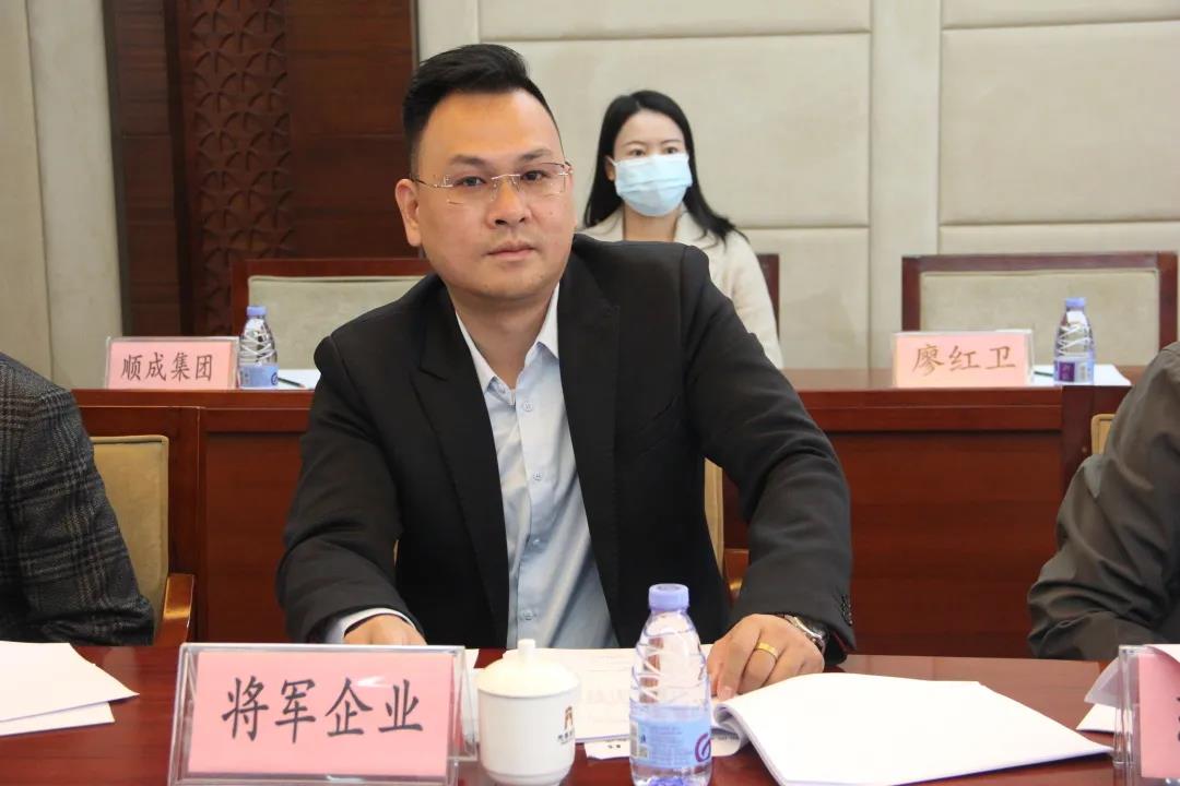 行業標桿 | 將軍陶瓷集團參編起草的《陶瓷巖板加工規范》標準通過審定驗收！(圖2)