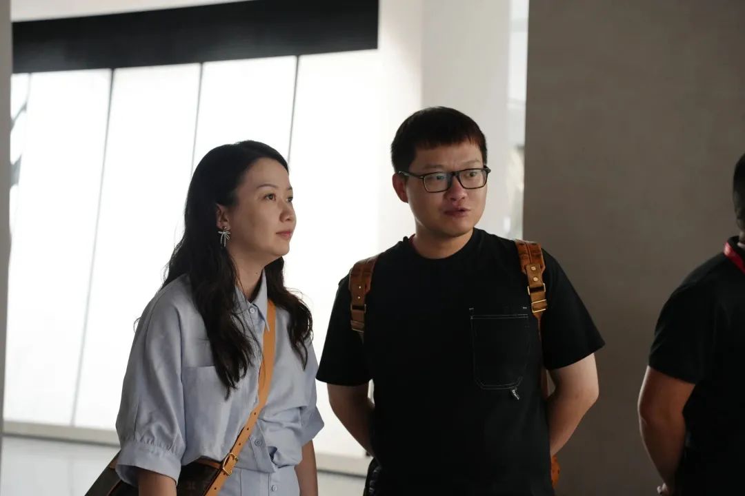 共筑美好丨海南省發展控股有限公司領導蒞臨大將軍瓷磚參觀考察(圖5)