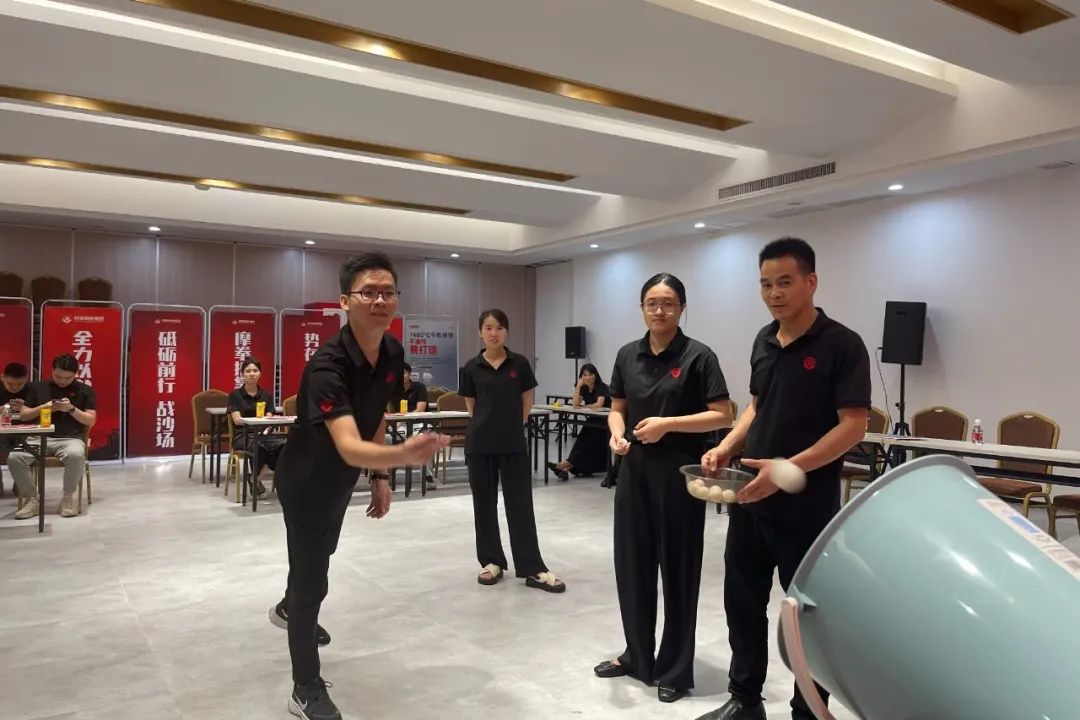 拾取秋光·共慶生辰丨將軍陶瓷集團第三季度員工生日會圓滿舉行(圖11)