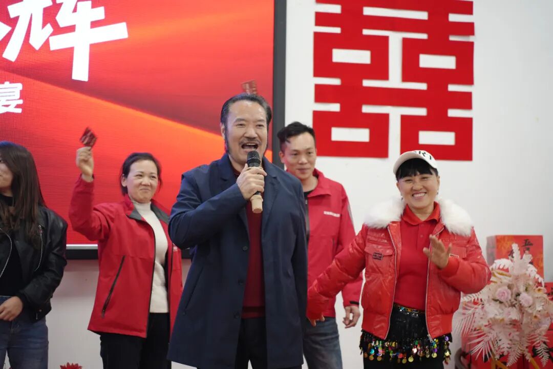 匠心團(tuán)圓宴·共迎新春輝丨將軍陶瓷集團(tuán)智造基地2026團(tuán)圓宴回顧(圖12)