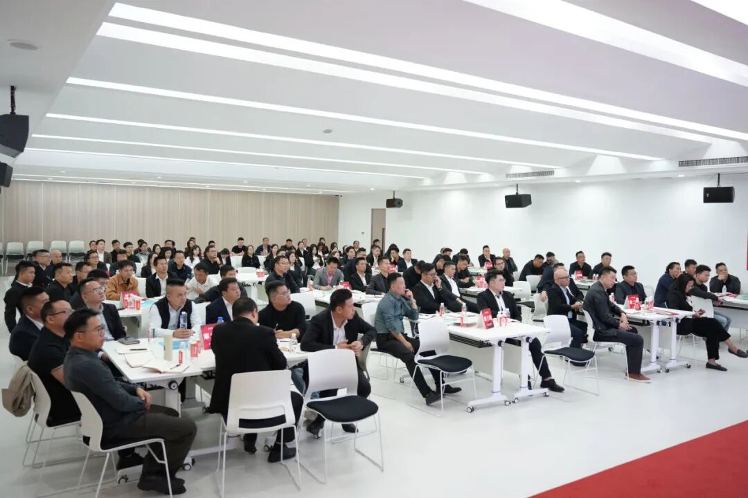 聚勢固本 強(qiáng)擎致遠(yuǎn) | 將軍陶瓷集團(tuán)瓷磚事業(yè)部2026開年集訓(xùn)圓滿舉行(圖18)