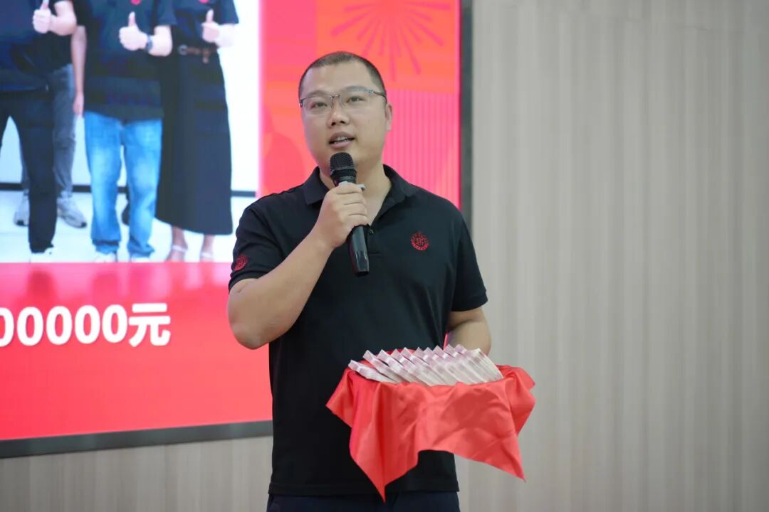 將軍陶瓷集團1-3月榮譽表彰盛會：聚榜樣力量，啟奮進新篇(圖56)